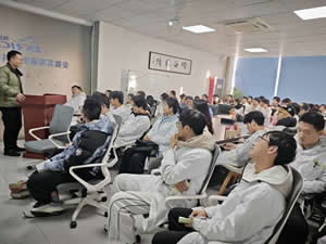 校企携手话成长 合工大学子走进安徽英瑞骐参观学习